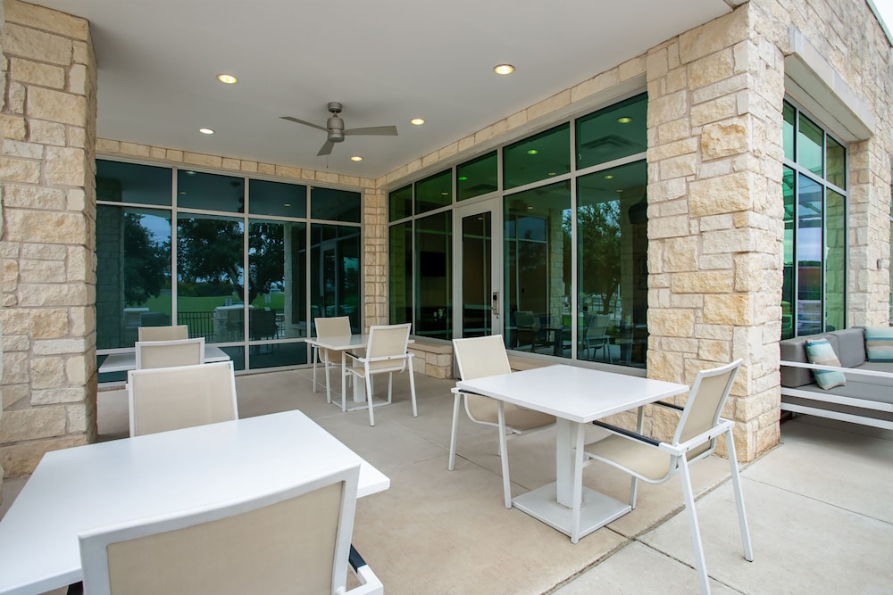 Hyatt Place Austin Airport 52/66