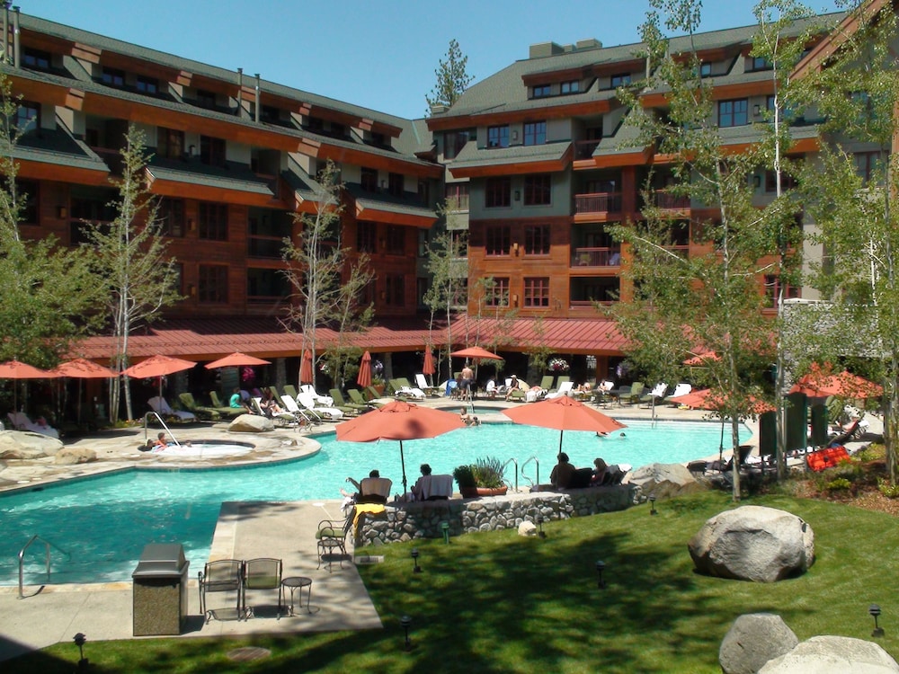 Heavenly Village Condos 61/67