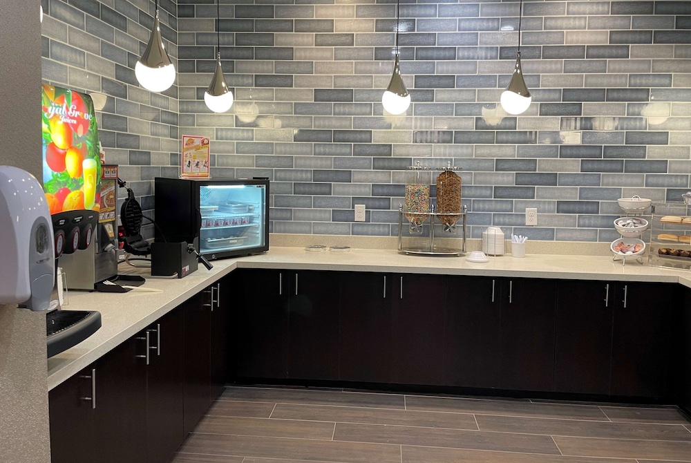La Quinta Inn & Suites by Wyndham Sulphur (Lake Charles) 28/34