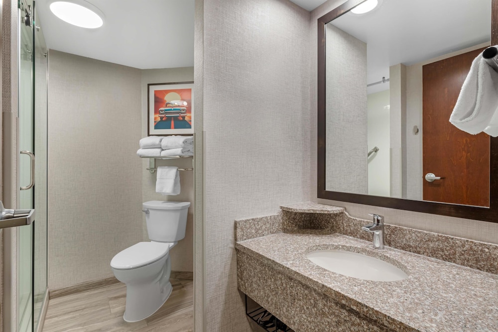 Drury Inn and Suites Joplin 47/50