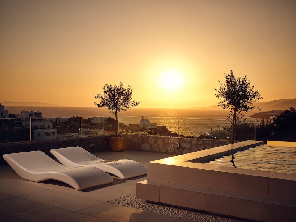 Arcs Boutique Villa Hotel 3/77