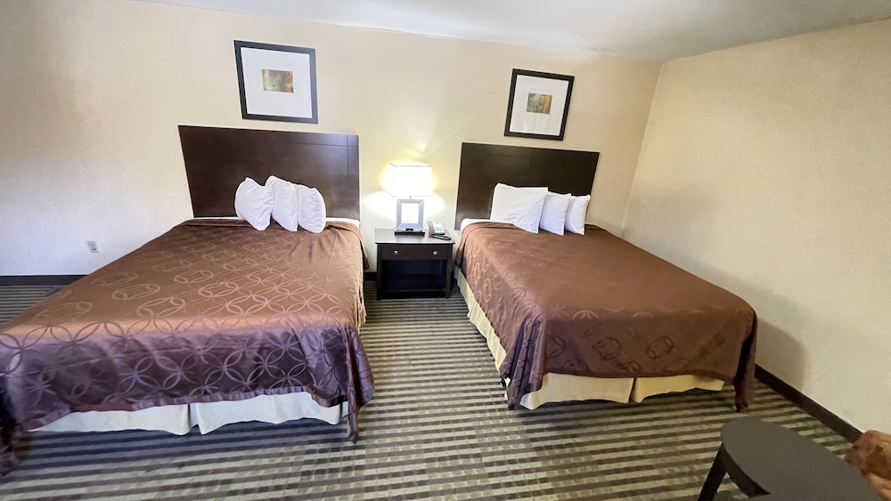 Whitney Inn & Suites 14/34