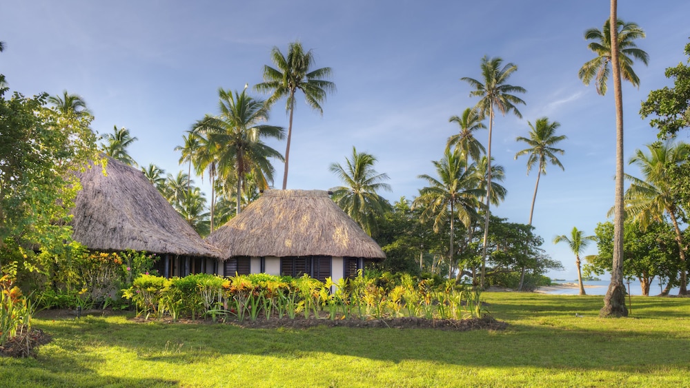 Jean-Michel Cousteau Fiji Islands Resort 40/50