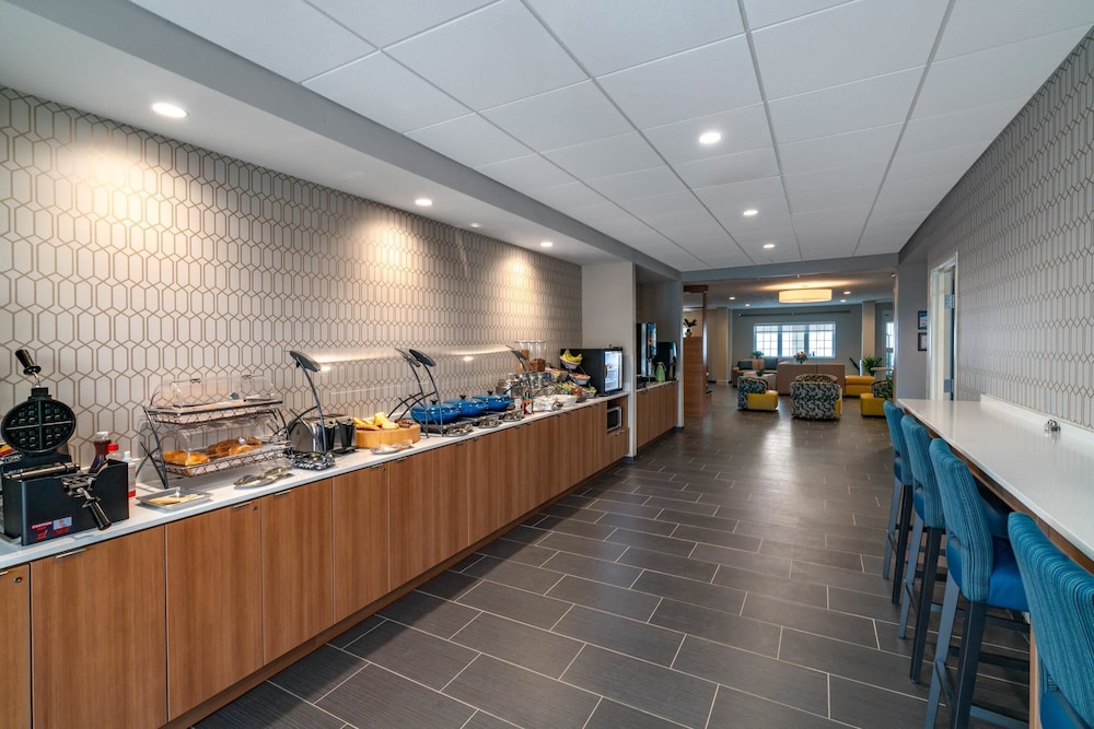 Microtel Inn And Suites By Wyndham Carlisle 14/60