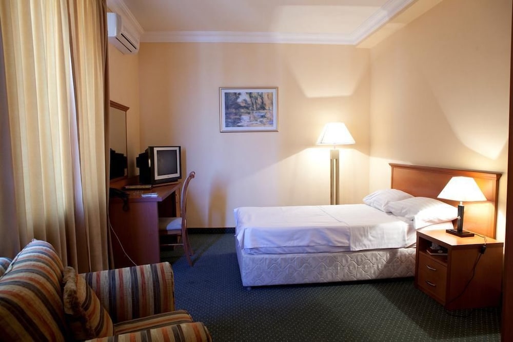 Aviatrans Hotel 17/55