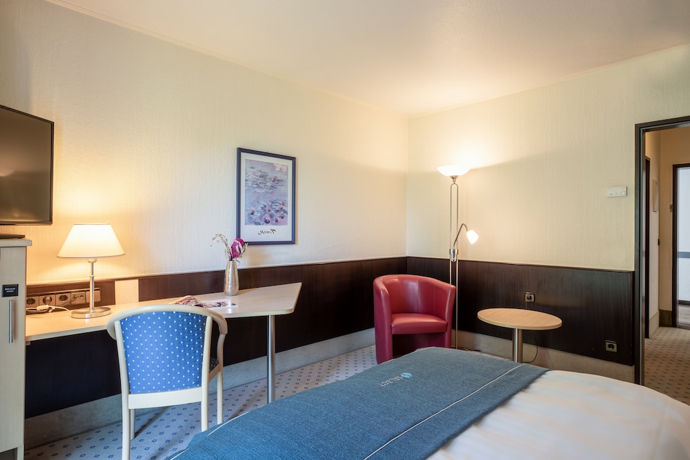 Holiday Inn - The Niu, Stream Monchengladbach 35/71