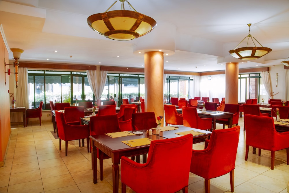 Boma Inn Nairobi 30/50