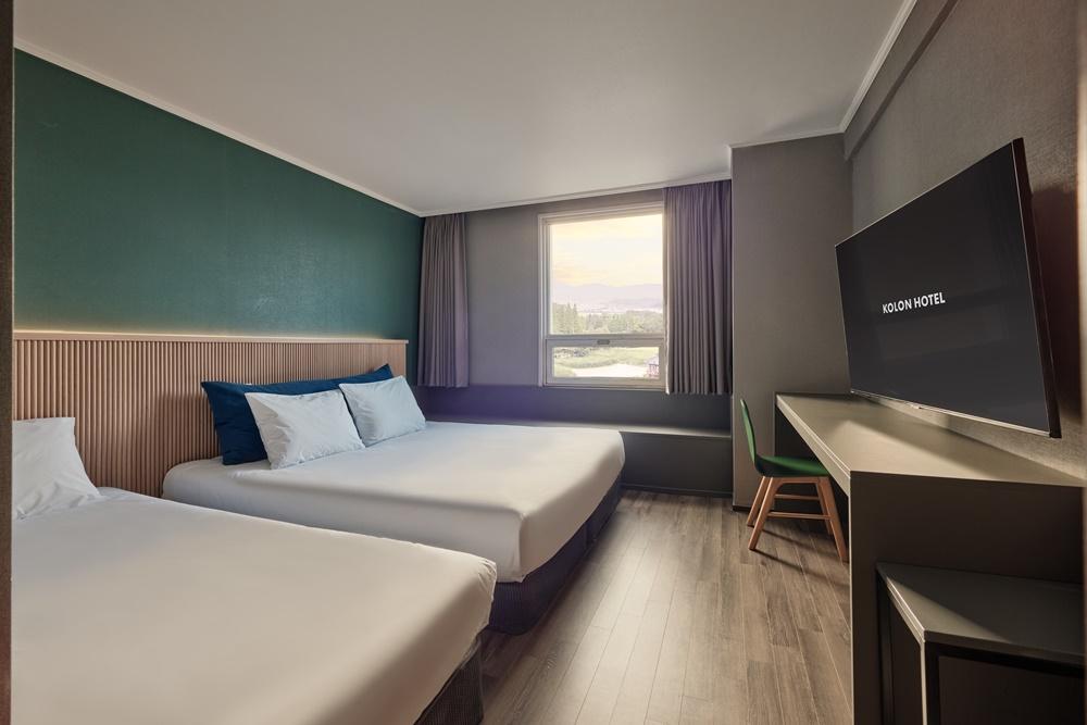 Super, Mini, Premier, Twin Beds