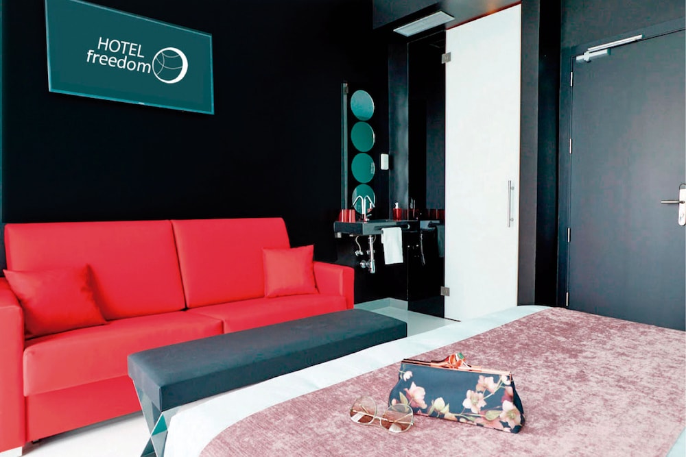 HotelFreedom 30/38