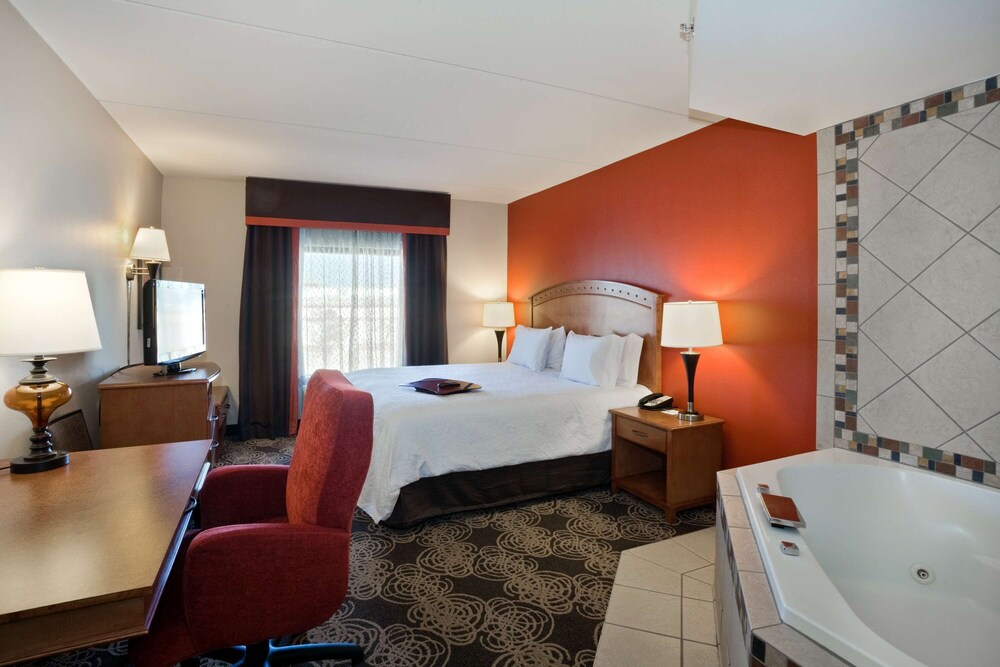 Hampton Inn Suites Dallas Allen 21/51