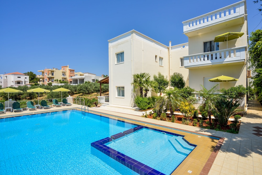 Poseidon Apartments photo2
