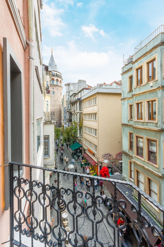 Hotel Des Arts Galata 40/50