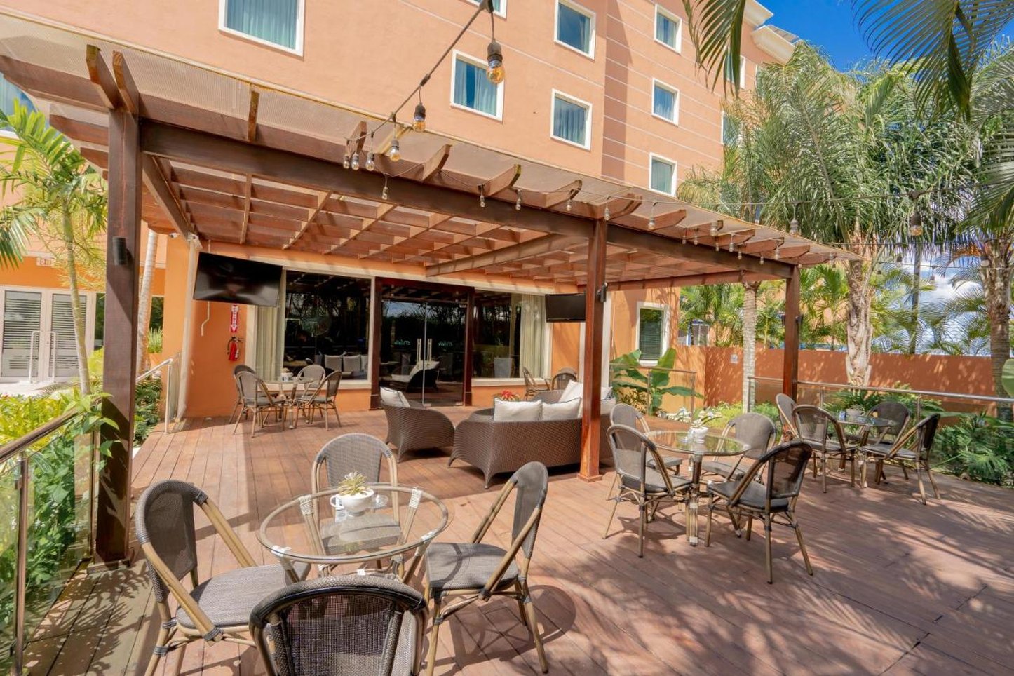 Hodelpa Garden Court 6/84