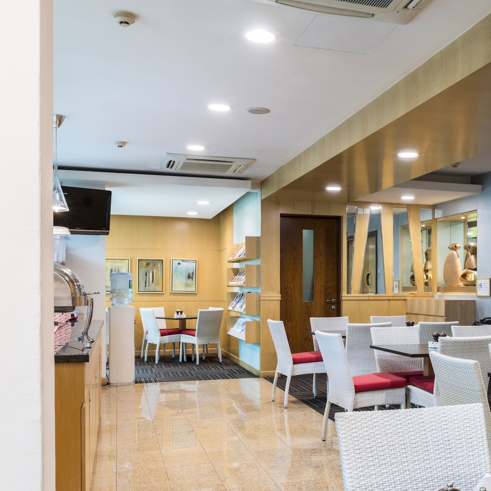 Somerset Bencoolen Singapore 18/24