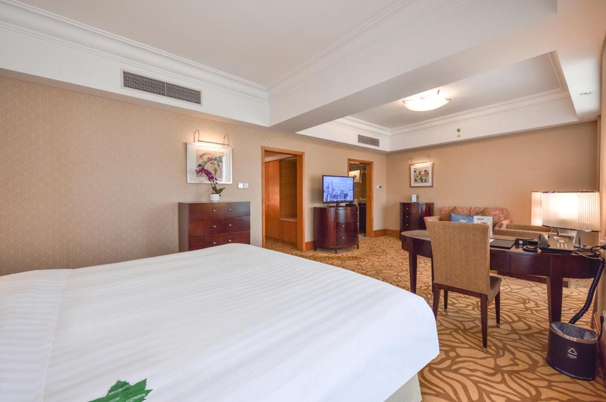 Business, East, Deluxe, King Bed