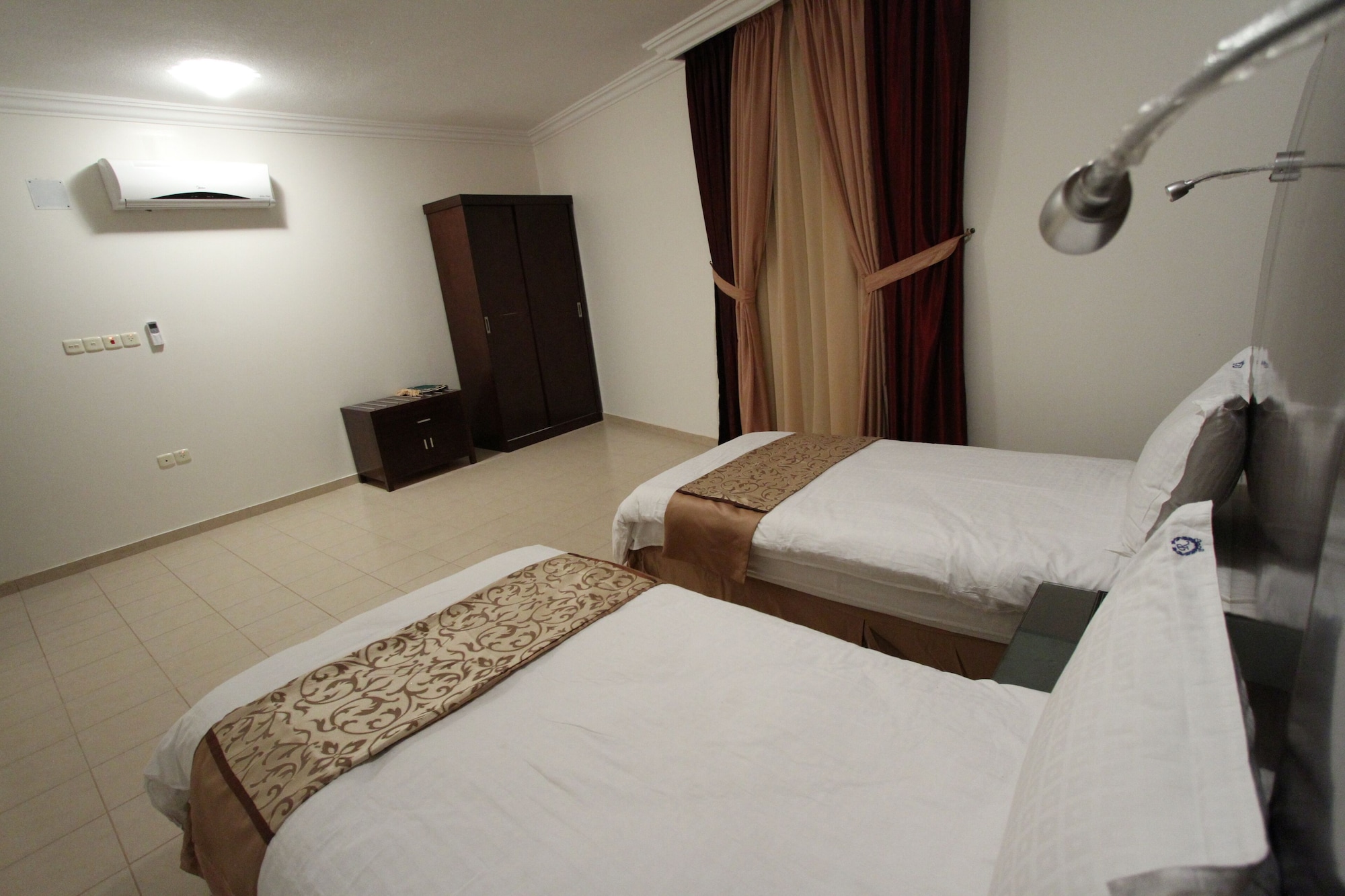 2 BEDROOMS, APARTMENT