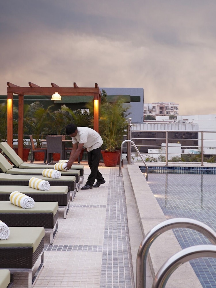 Lemon Tree Hotel Whitefield Bangalore 50/53