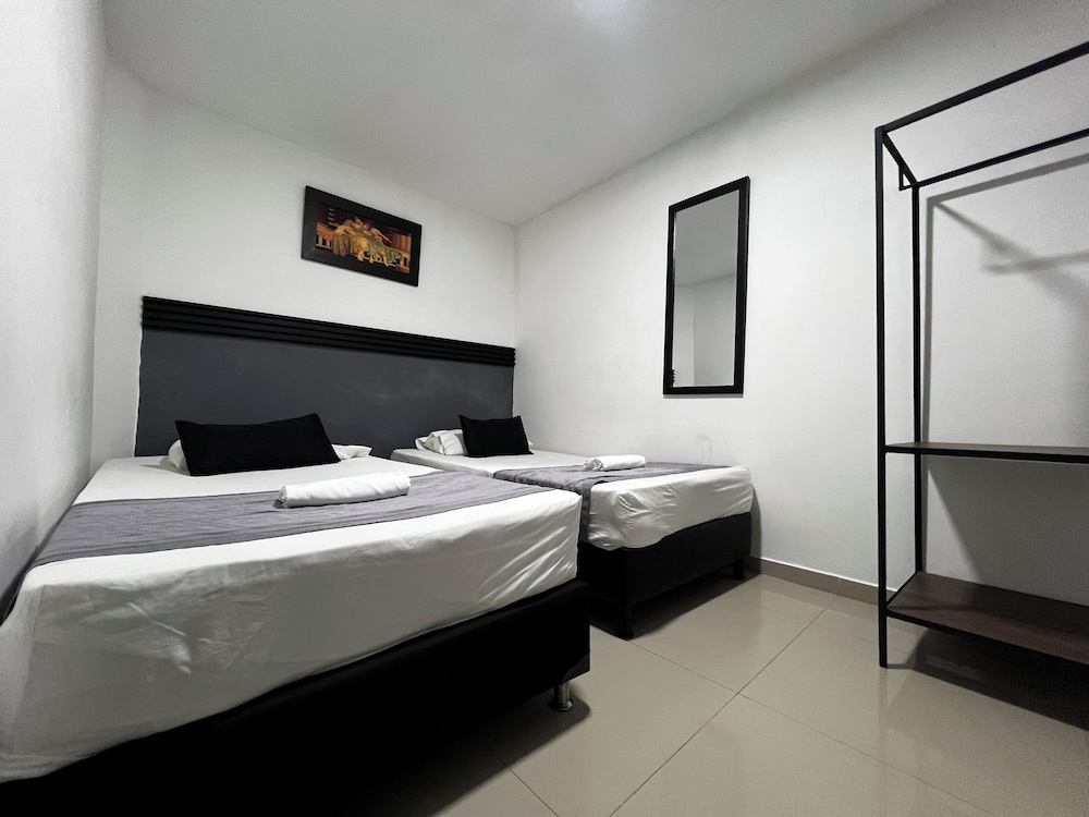 Hotel Laureles de Aburra Medellin 19/49