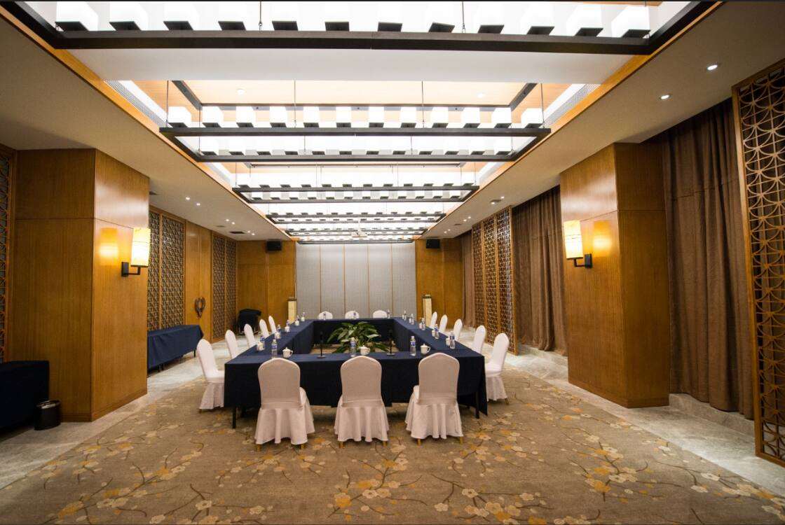 Days Hotel By Wyndham Shanxi Xinzhou 2/4