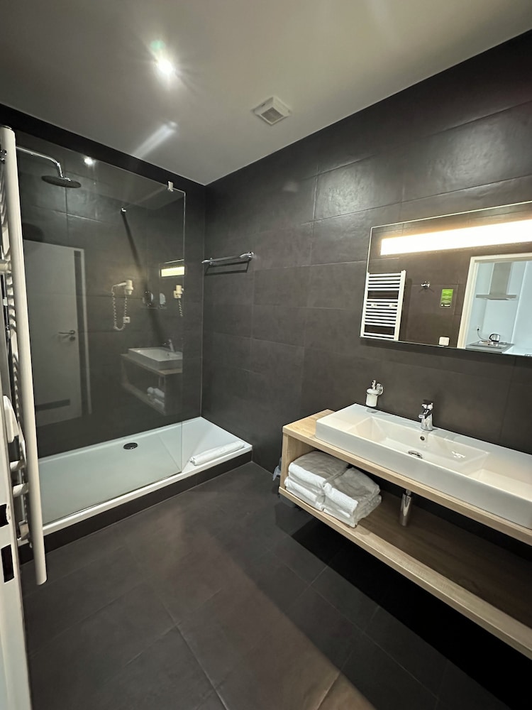 Kapitol Hotel 33/62