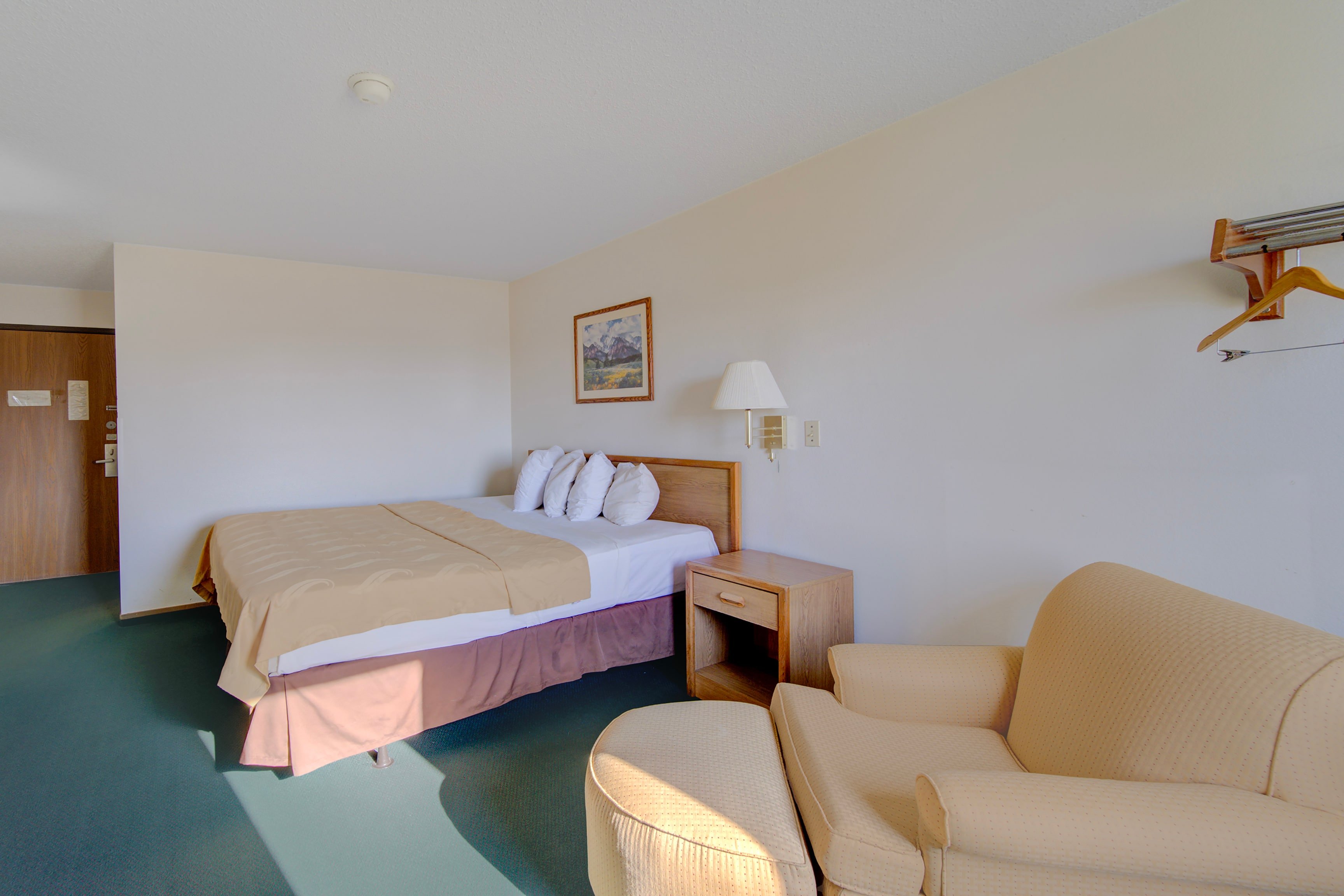 Capital O Amerihost Inn and Suites Kingdom City Hwy 54 MO 25/54