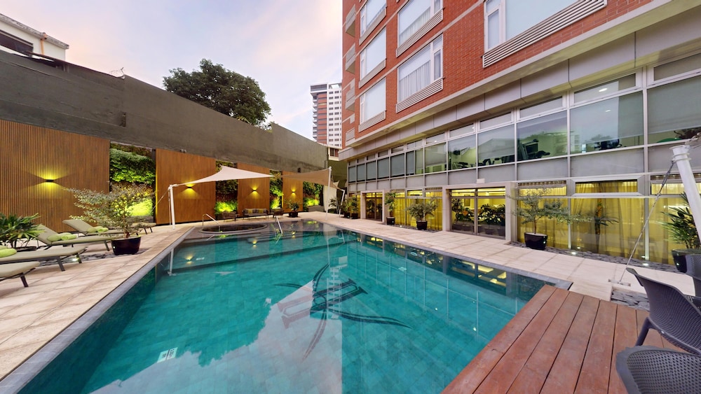 Adriatika Hotel Boutique 68/72