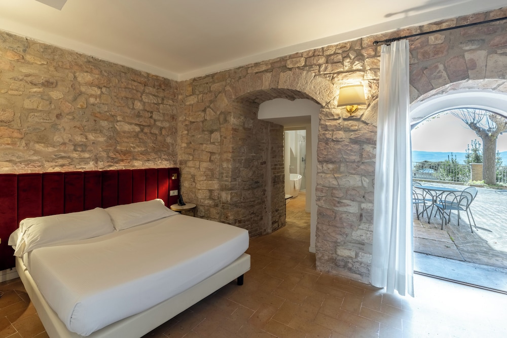 JUNIOR SUITE, STUDIO