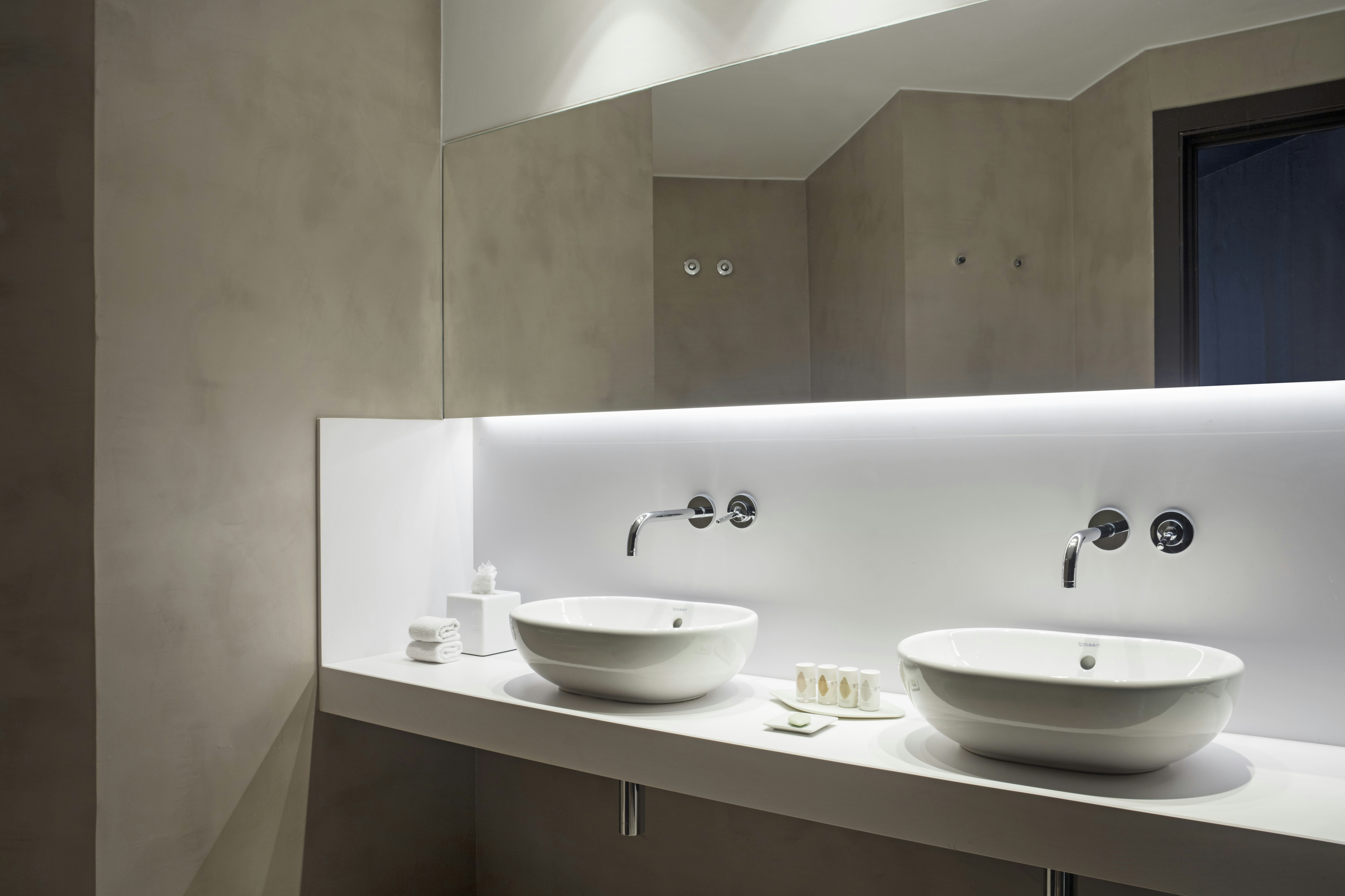 Alexandra Barcelona Hotel Curio Collection By Hilton 90/90