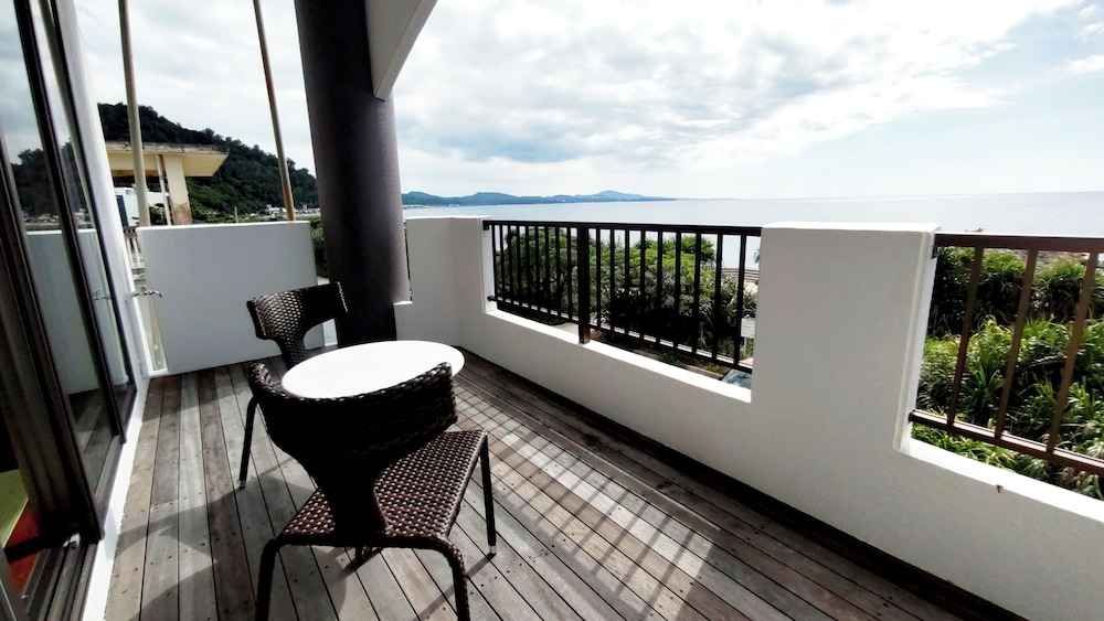 Kariyushi Condominium Resort Nago Sea Side House 30/56