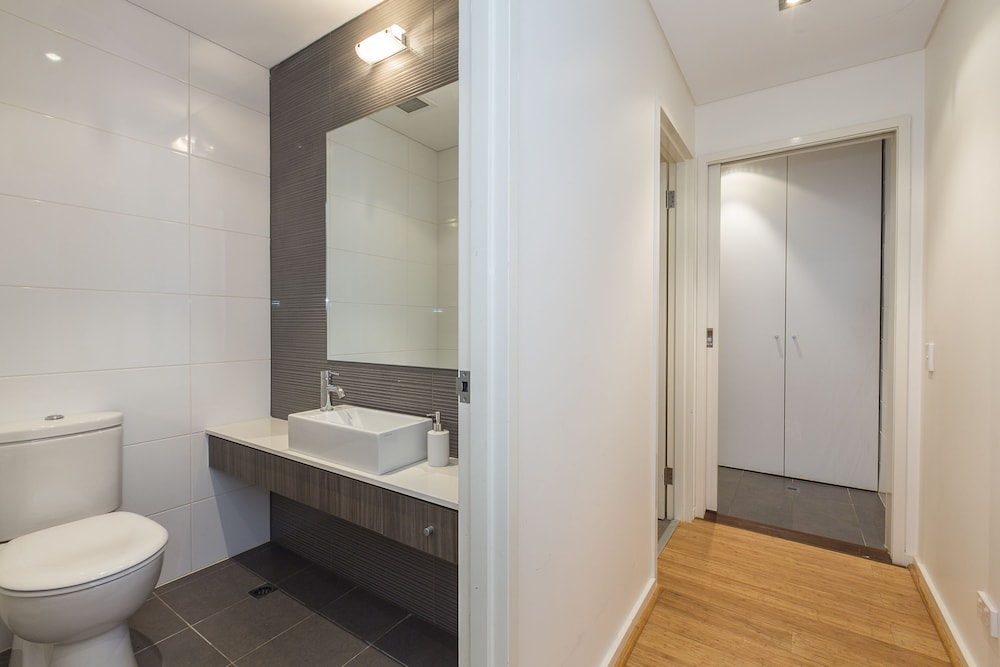 Gallery Suites 39/48