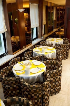 restaurant-cafeteria