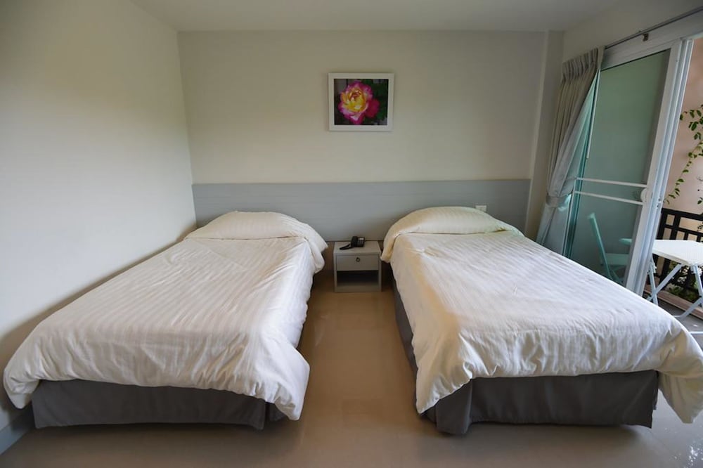 Rose Villa Resort 9/34