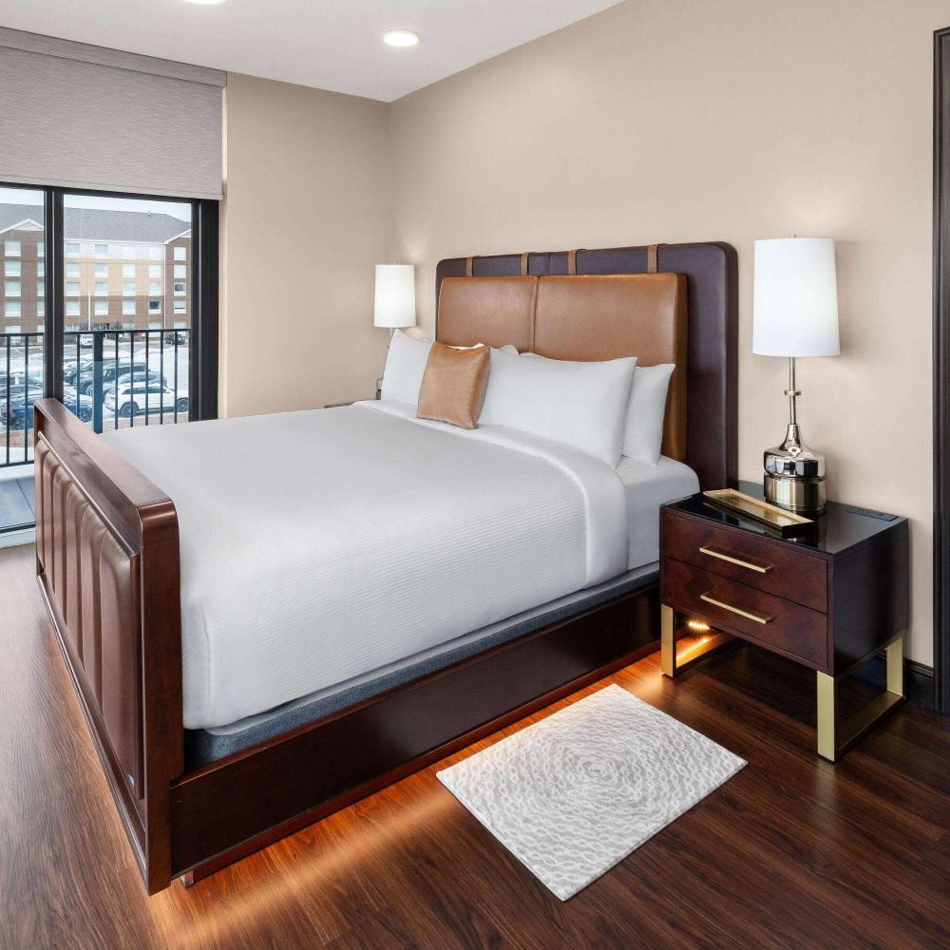 Executive, Penthouse Suite, King Bed