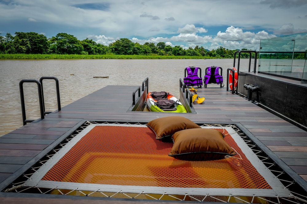 The Xcape River Kwai 42/50