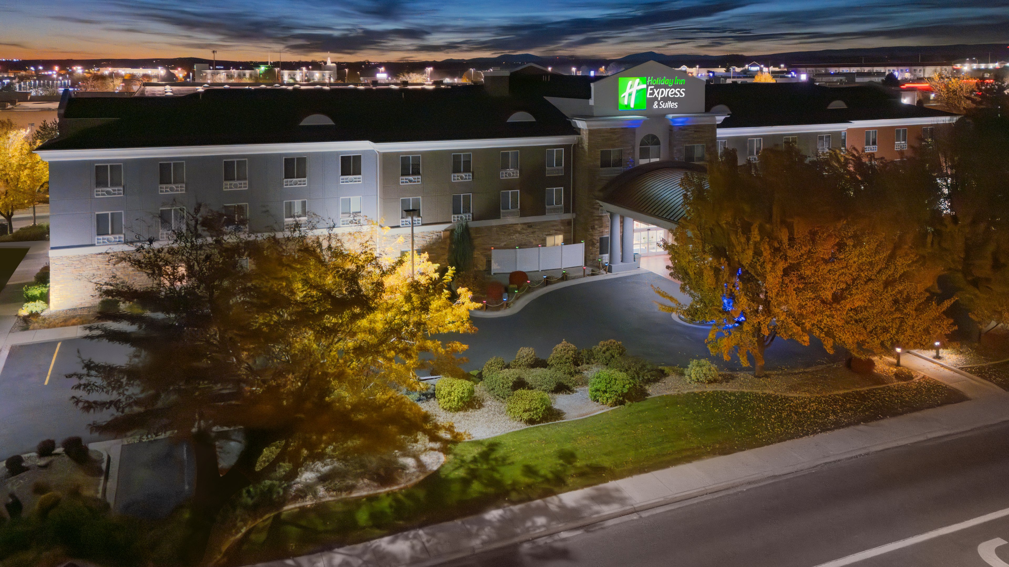 Holiday Inn Express Hotel & Suites Twin Falls 2/78