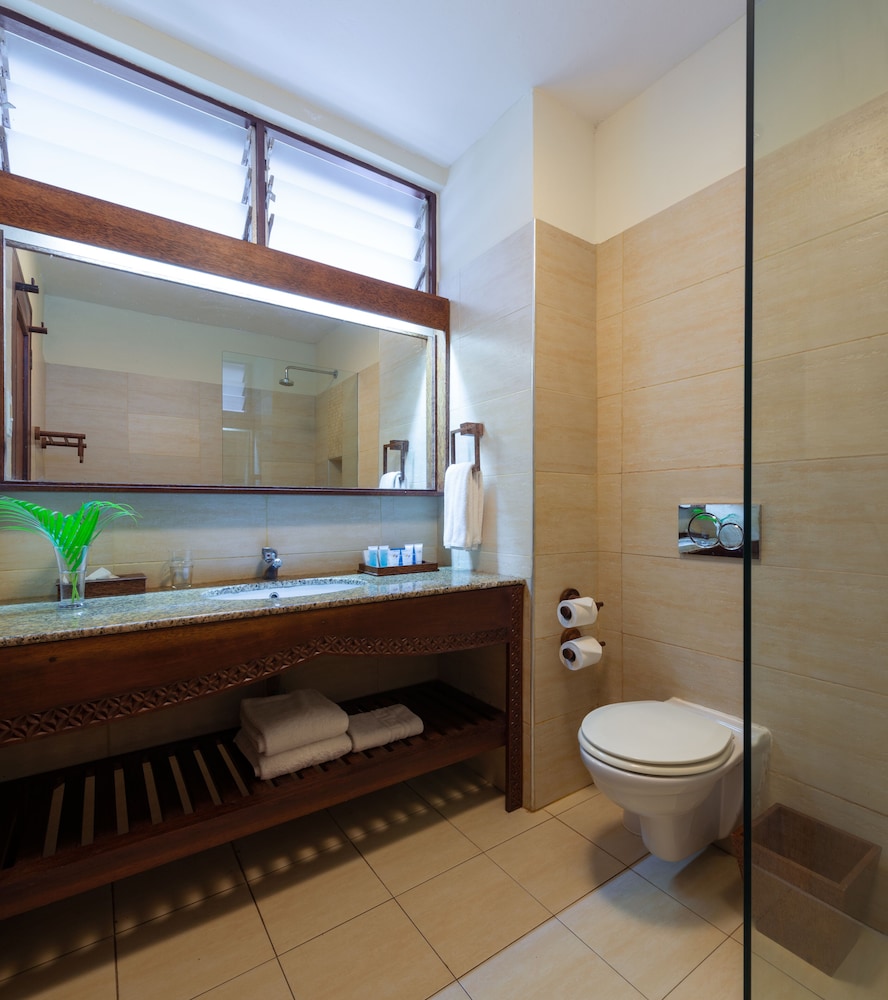 Diamonds Leisure Beach and Golf Resort 16/63