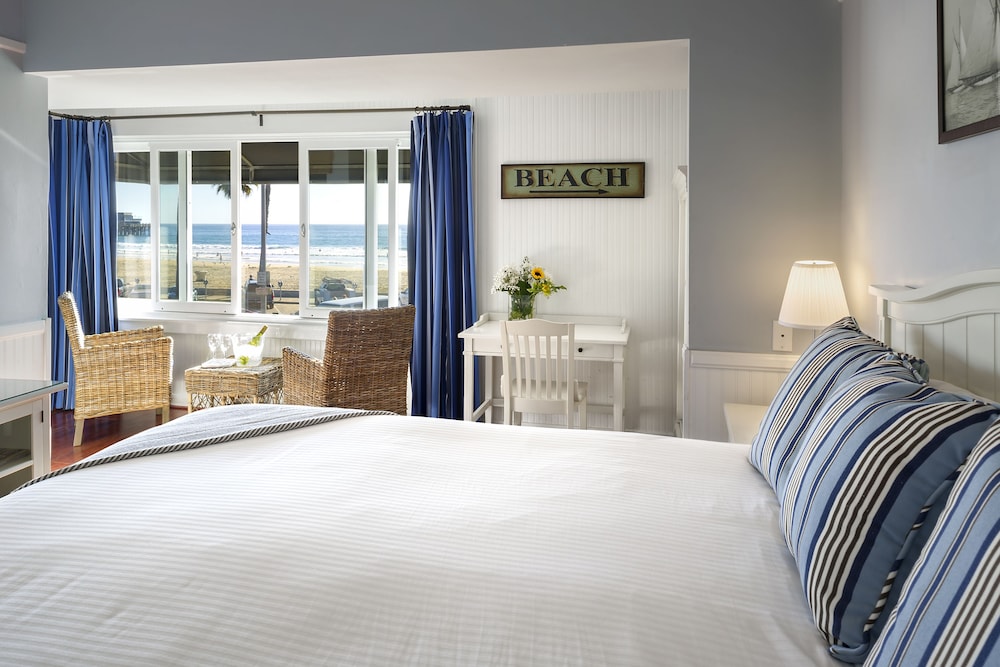 Newport Beach Hotel, A Four Sisters Inn 7/58