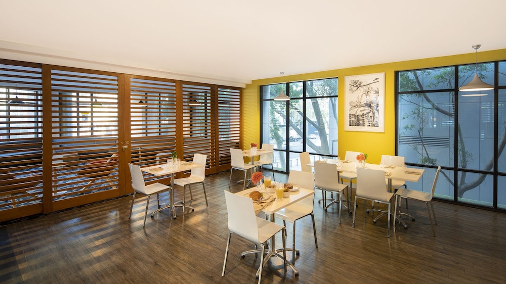 ibis Styles Sydney Central 64/80