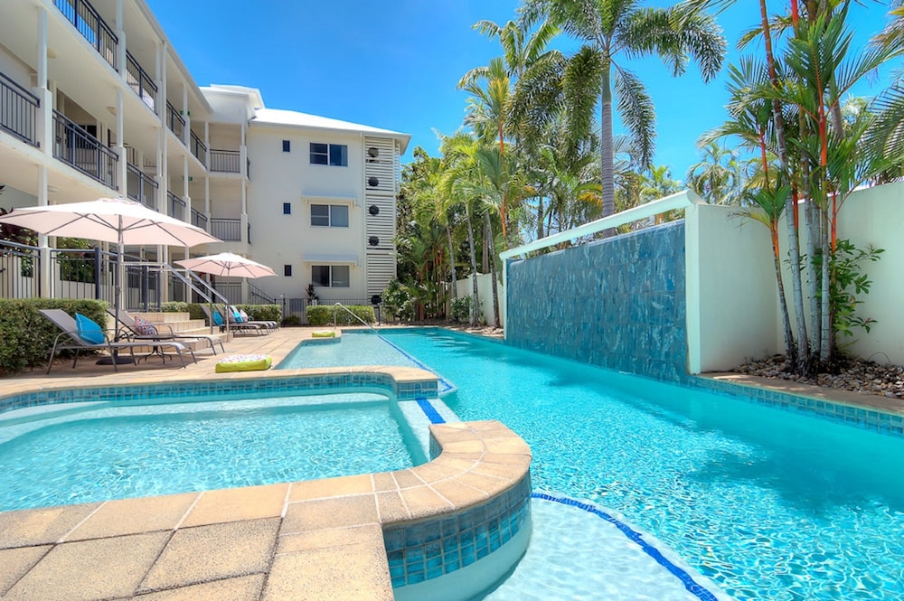 Latitude 16 Mowbray By the Sea 42/47