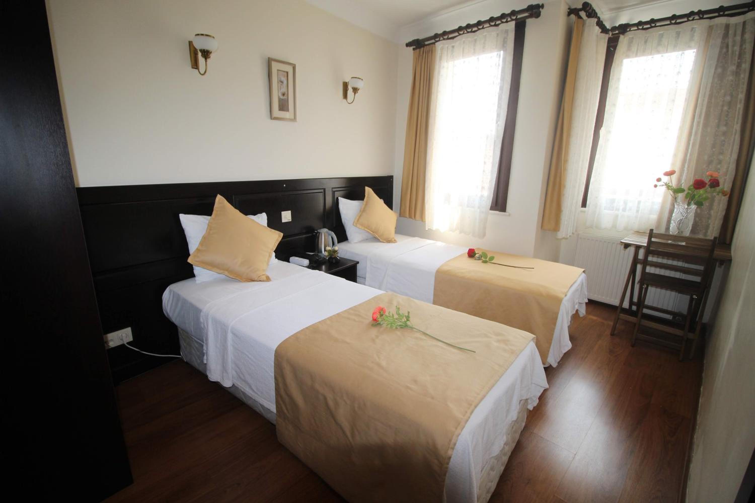 SULTANS HOTEL 9/51