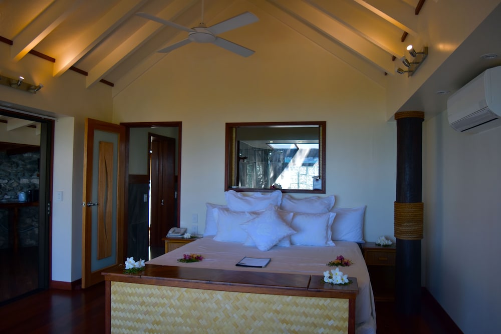 1 Bedroom, Premier, Villa, King Bed, Beach Front