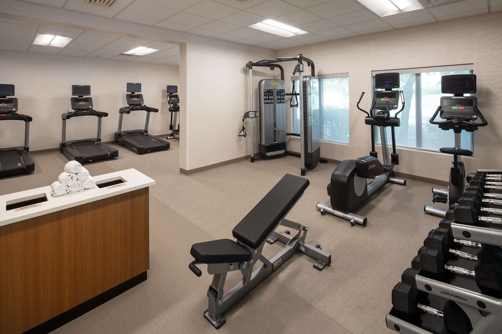 Sonesta Select Nashville Airport Suites 17/33
