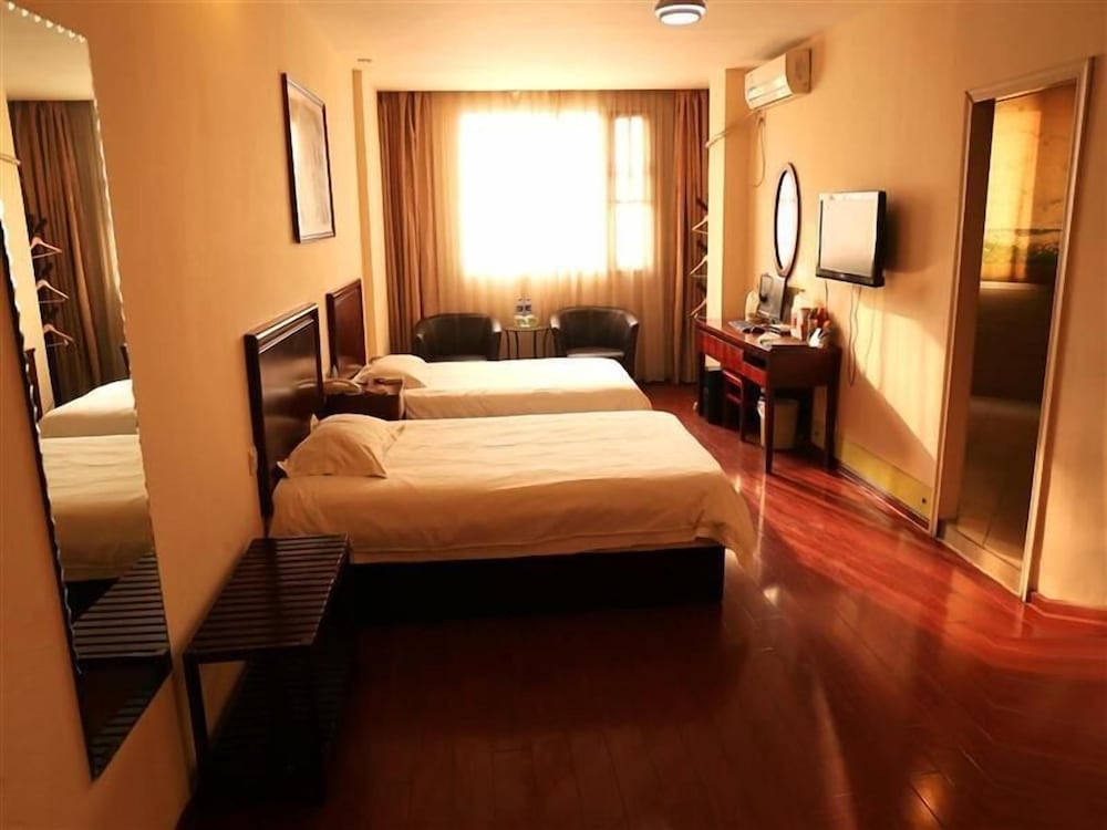 Greentree Inn Anhui Suzhou Railway Station Express Hotel 18/27