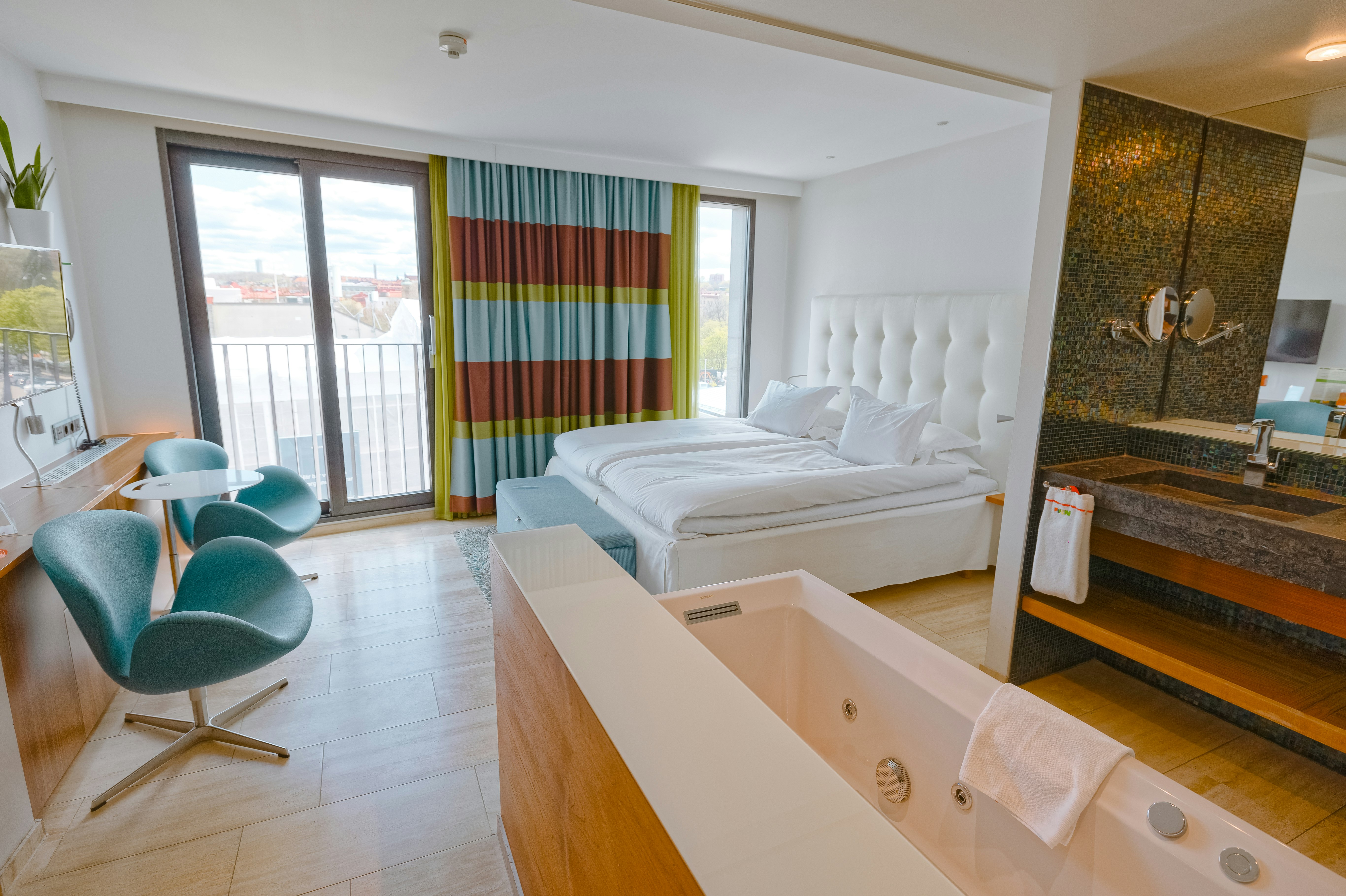 Avalon Hotel 15/48