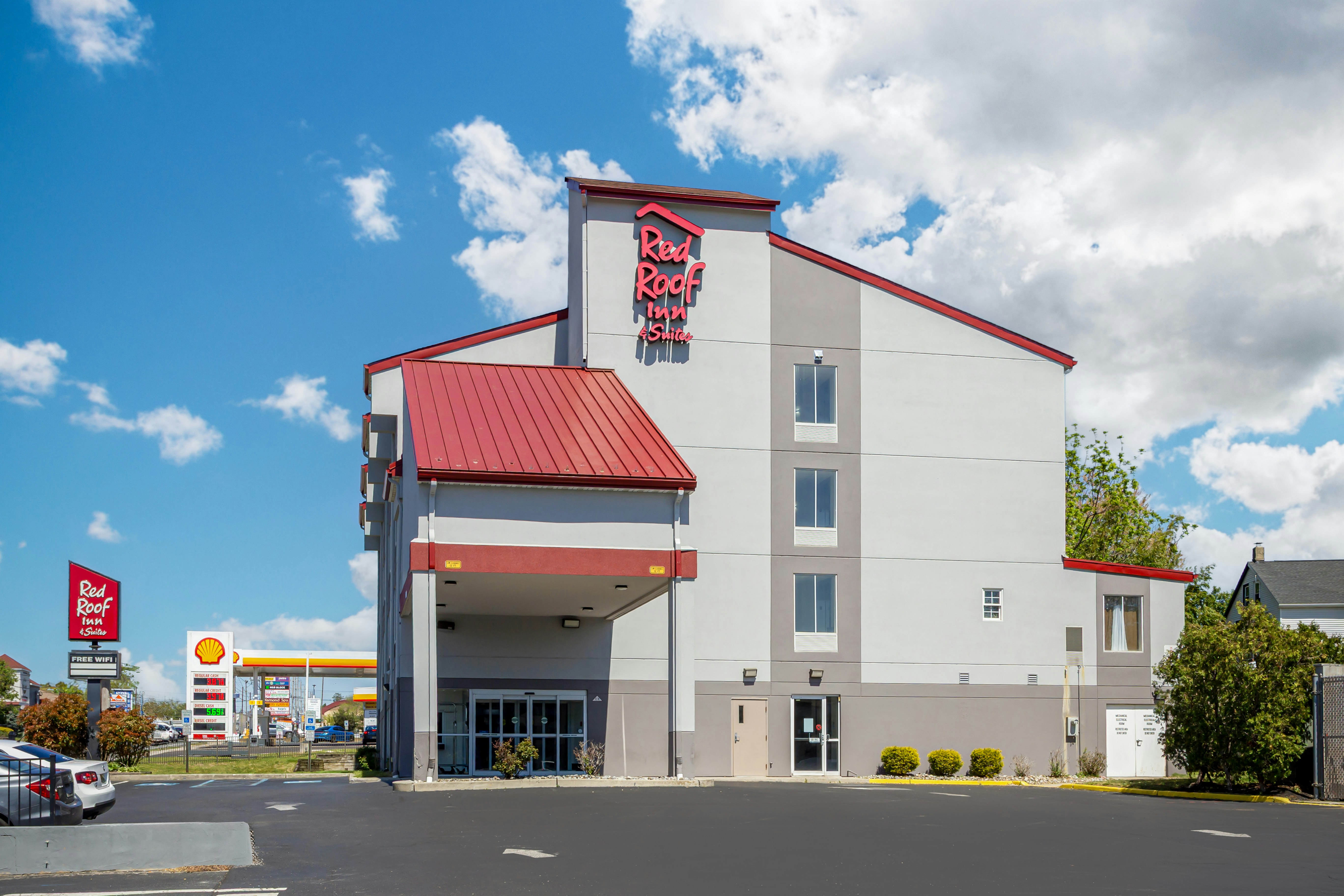 Red Roof Inn & Suites Philadelphia - Bellmawr 7/16