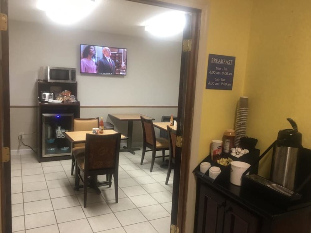 Loyalty Inn Hawkinsville 29/37