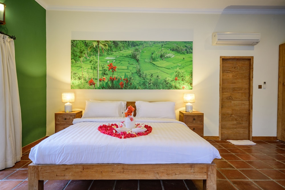 Kelapa Luxury Villas 36/80