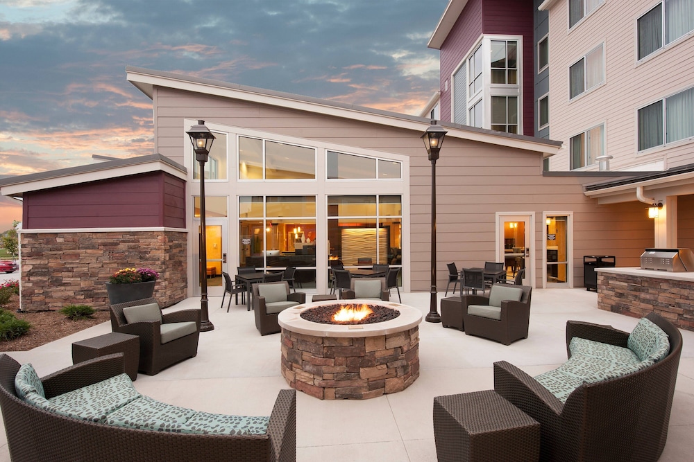 RESIDENCE INN BLOOMINGTON 33/34