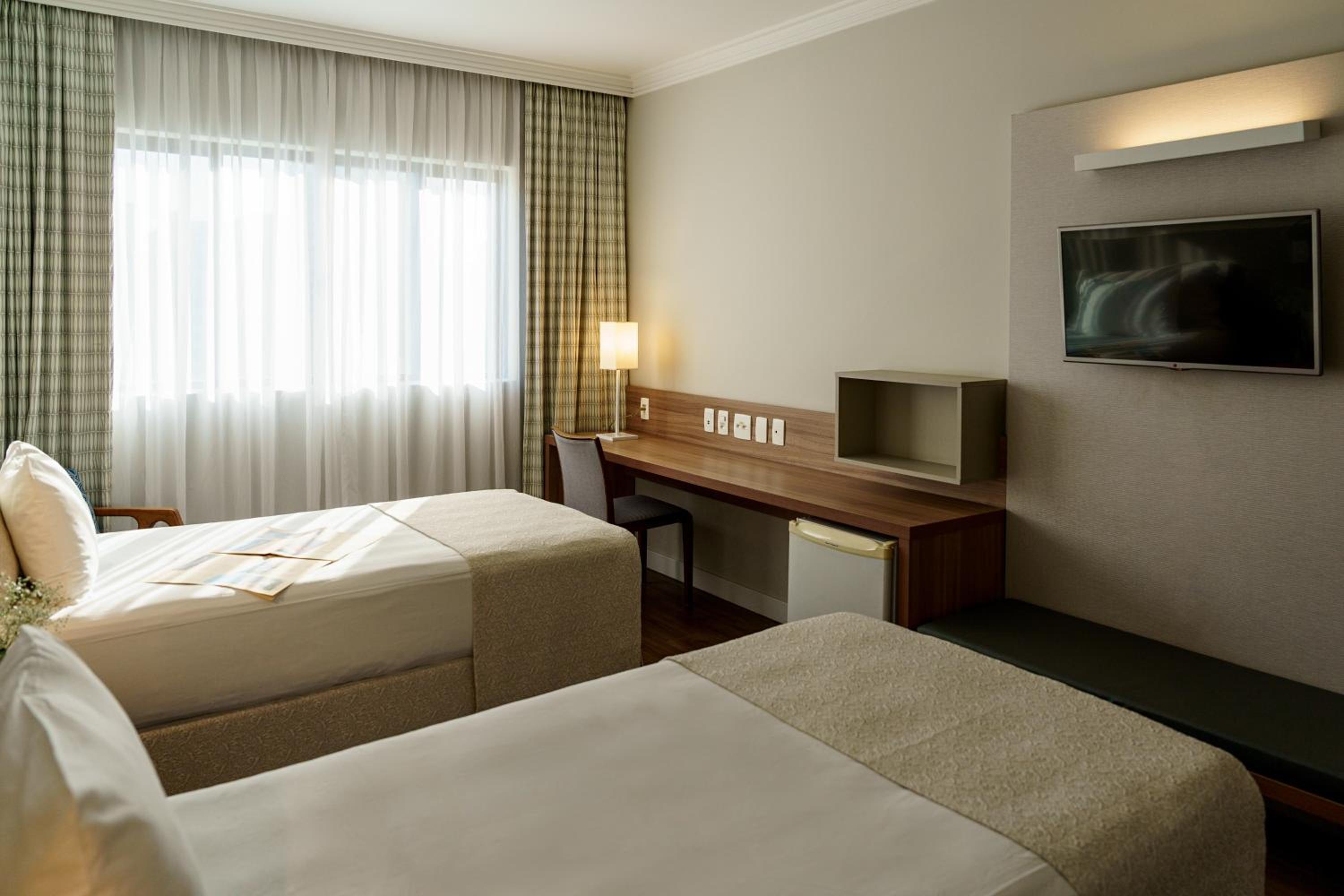 Superior, Twin Beds, Mendes Plaza Hotel Torre Panorama 3/7