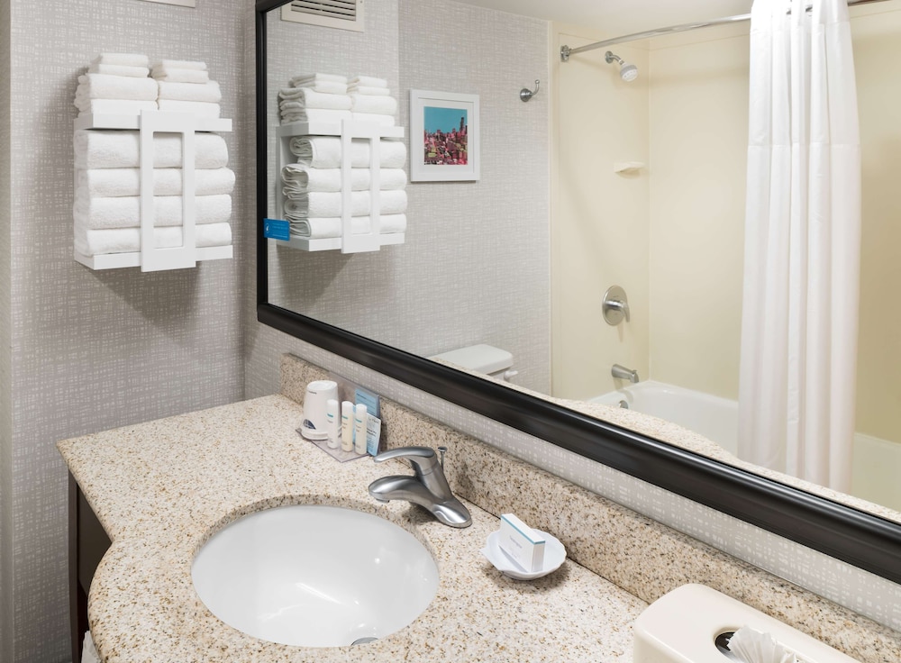Hampton Inn And Suites Chicago North Shore 22/45
